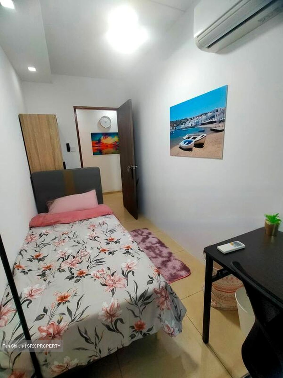 The Esparis (D18), Condominium #460526021